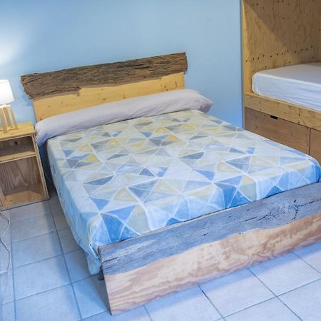Auberge de jeunesse La Rectoria d'Albanyà Extérieur photo