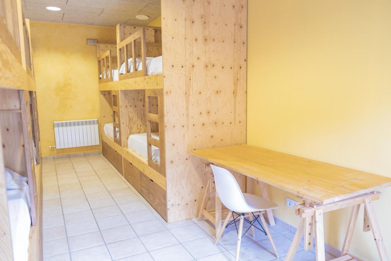 Auberge de jeunesse La Rectoria d'Albanyà Extérieur photo