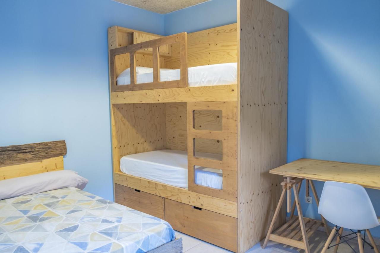 Auberge de jeunesse La Rectoria d'Albanyà Extérieur photo