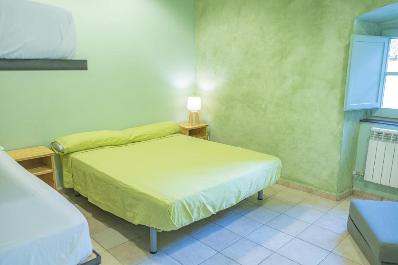 Auberge de jeunesse La Rectoria d'Albanyà Extérieur photo